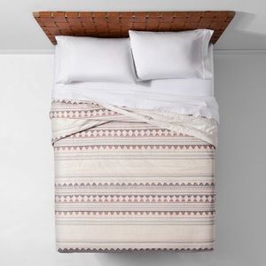 Opalhouse Full/Queen Quilt